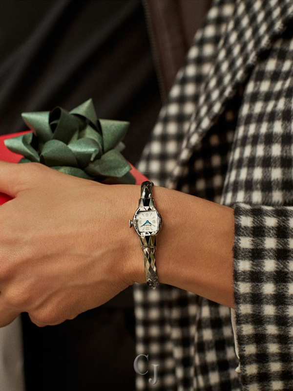 BULOVA LIMITED EDITION AMERICAN GIRL SILVER-WHITE DIAL WOMEN'S WATCH 96L333