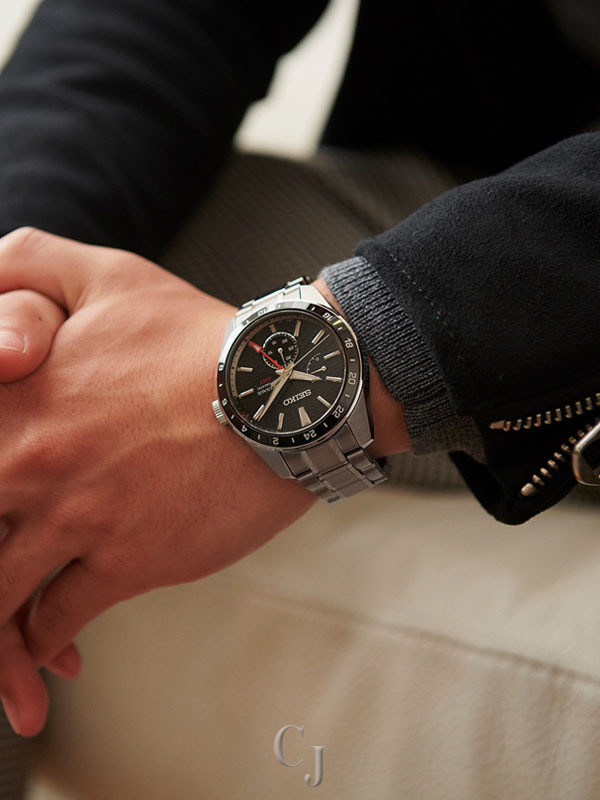 SEIKO PRESAGE SHARP-EDGED SERIES GMT BLACK DIAL MEN’S WATCH SPB221 - Image 4